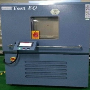 温度サイクル試験槽